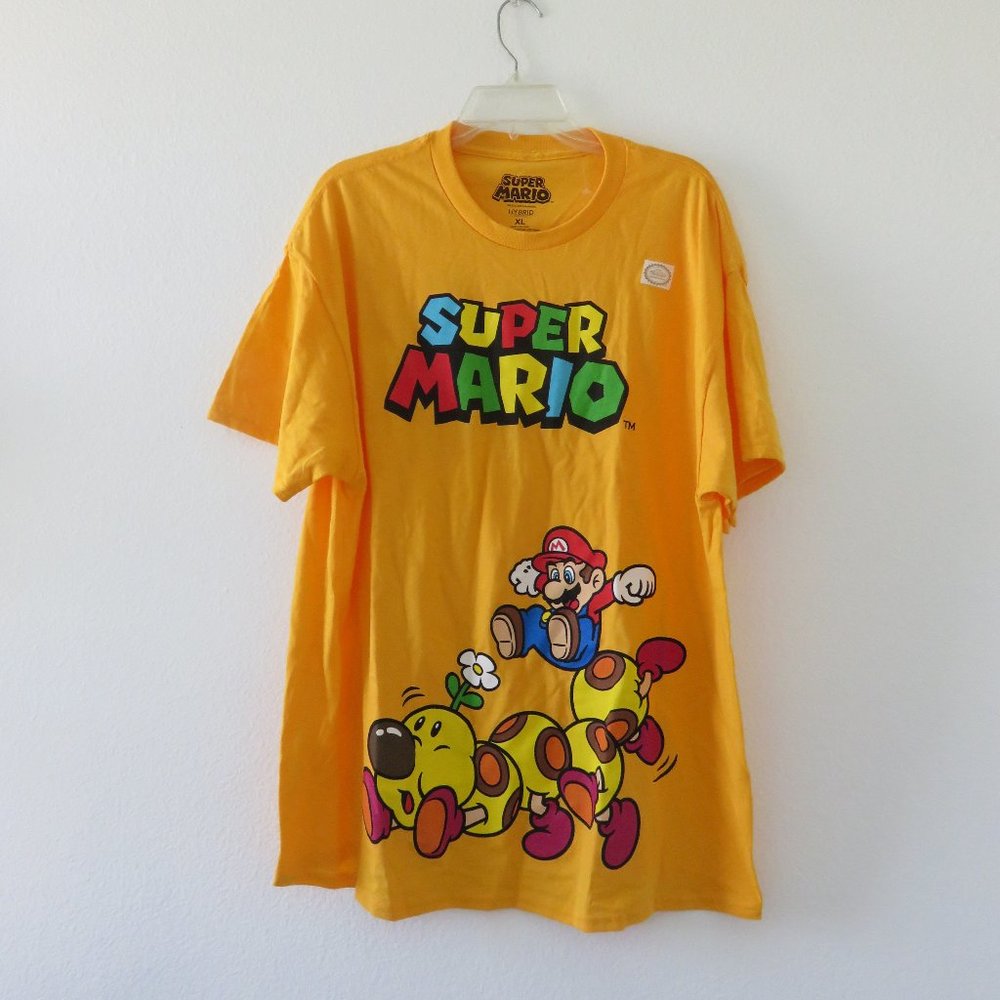 (#I) Nintendo Super Mario t shirt  size XL
